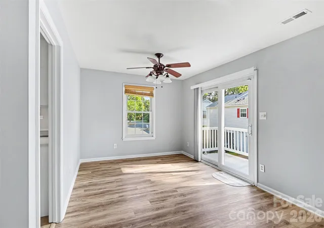 Photo 3 of Condo for sale at 8521 Castle Pine Ct, Charlotte, NC 28226 | MLS# 4426172 | Listing updated on 2026-09-24
