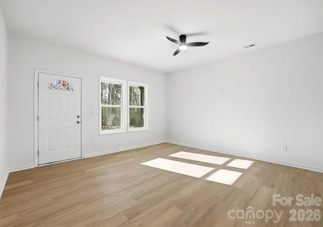 Photo 4 of Single family home for sale at 212 Bennett St, Wadesboro, NC 28170 | MLS# 4426179 | Listing updated on 2026-09-18