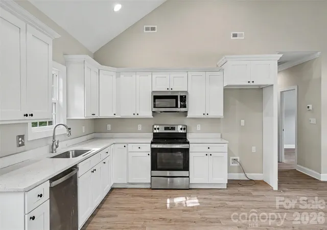 Photo 3 of Single family home for sale at 161 Ole Eastpointe Dr, York, SC 29745 | MLS# 4426181 | Listing updated on 2026-10-20