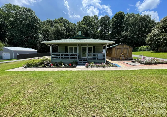 Single family home for sale at 7304 S Little Egypt Rd, Stanley, NC 28164 | MLS# 4426184