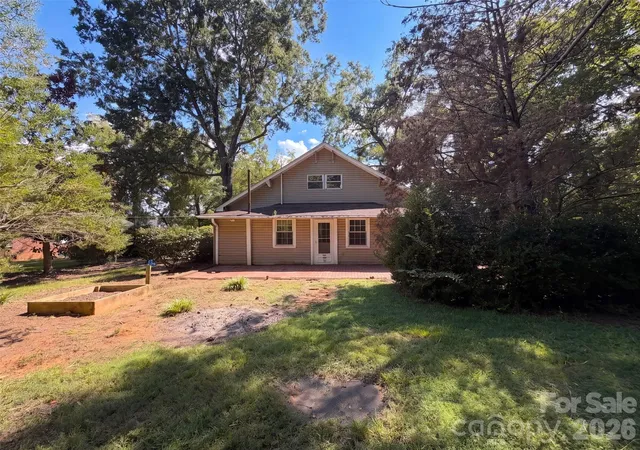 Photo 4 of Sale Pending at 7711 Highway 73 E, Mount Pleasant, NC 28124 | MLS# 4426185 | Listing updated on 2026-09-21