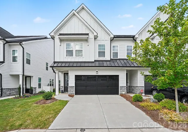 Photo 1 of Townhouse for sale at 6008 Corbin Woods Ct, Charlotte, NC 28226 | MLS# 4426187 | Listing updated on 2026-10-05
