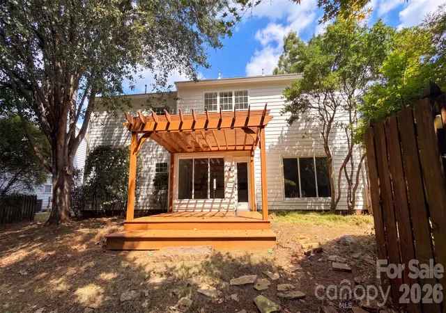 Photo 4 of Single family home for sale at 7744 Epping Forest Dr, Huntersville, NC 28078 | MLS# 4426201 | Listing updated on 2026-10-01