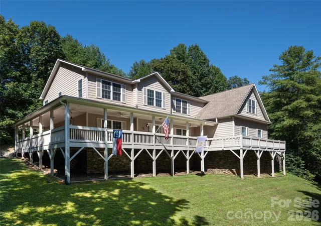 Photo 1 of Single family home for sale at 273 Cross Crk Dr, Marion, NC 28752 | MLS# 4426202 | Listing updated on 2026-10-18