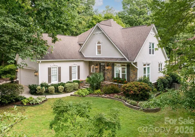 Photo 2 of Sale Pending at 20019 Chapel Point Ln, Cornelius, NC 28031 | MLS# 4426213 | Listing updated on 2026-10-06
