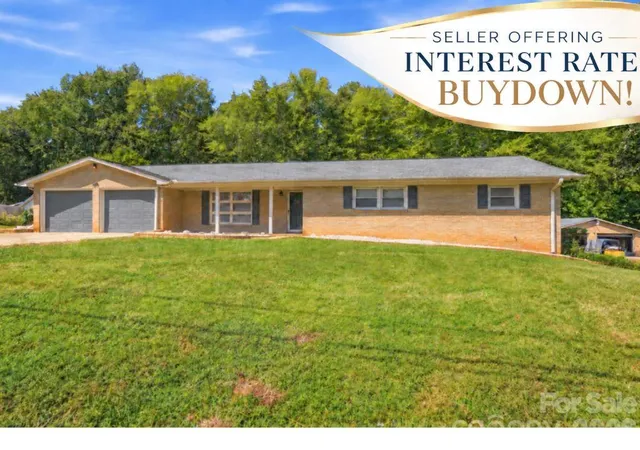 Photo 1 of Single family home for sale at 213 Lakeview Dr, Harrisburg, NC 28075 | MLS# 4426223 | Listing updated on 2026-10-26