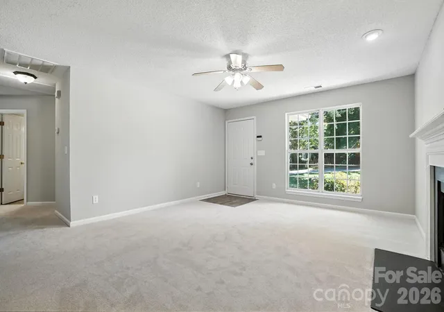 Photo 3 of Sale Pending at 14658 Laura Michelle Rd, Huntersville, NC 28078 | MLS# 4426228 | Listing updated on 2026-09-25