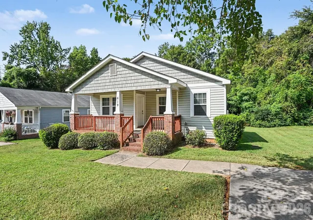 Photo 2 of Single family home for sale at 619 Pennsylvania Ave, Charlotte, NC 28216 | MLS# 4426231 | Listing updated on 2026-09-30
