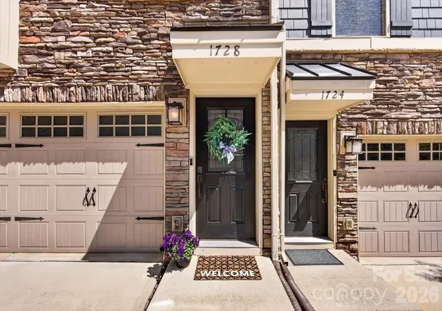 Photo 2 of Townhouse for sale at 1728 Town Oak Ln, Charlotte, NC 28205 | MLS# 4426244 | Listing updated on 2026-09-24