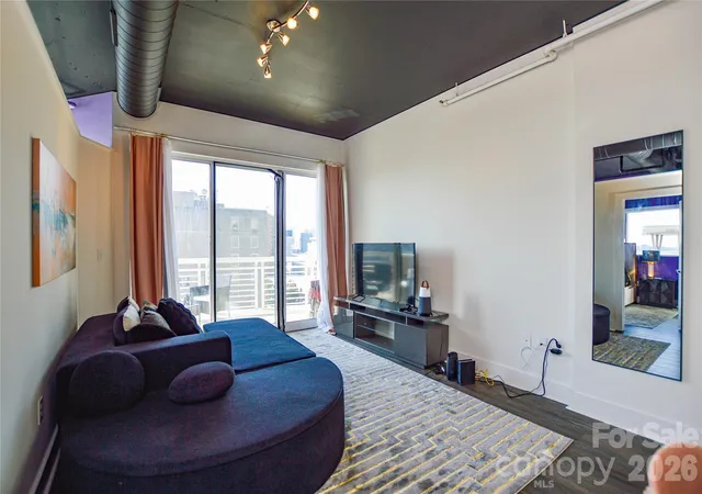 Photo 3 of Condo for sale at 505 6th Street #1006, Charlotte, NC 28202 | MLS# 4426265 | Listing updated on 2026-10-29