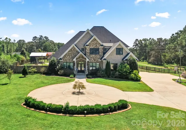 Photo 1 of Mansion for sale at 822 Kiser Rd, Bessemer City, NC 28016 | MLS# 4426291 | Listing updated on 2026-10-26