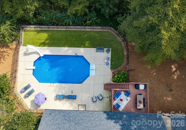 Photo 3 of Single family home for sale at 1125 Ballpark Dr, Mooresville, NC 28115 | MLS# 4426293 | Listing updated on 2026-10-05