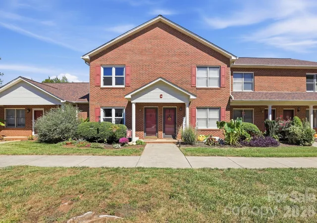 Photo 2 of Condo for sale at 102 Brandywine Dr #C2, Conover, NC 28613 | MLS# 4426299 | Listing updated on 2026-10-06