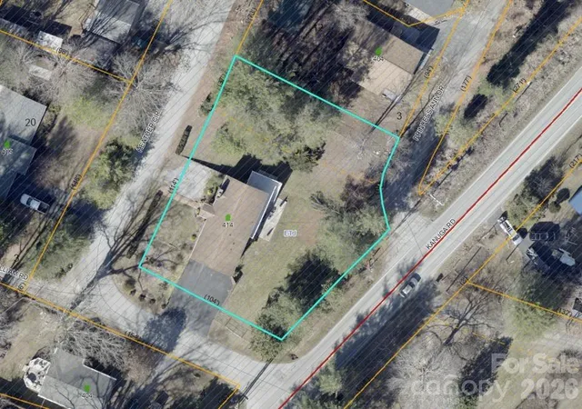 Photo 34 of Single family home for sale at 414 Heather Cir, Hendersonville, NC 28739 | MLS# 4426318 | Listing updated on 2026-09-26