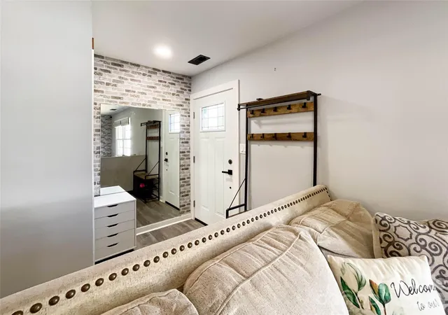 Photo 4 of Single family home for sale at 412 N Secrest Ave, Monroe, NC 28110 | MLS# 4426325 | Listing updated on 2026-09-22