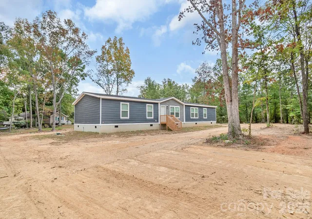 Single family home for sale at 1120 Hammond Carnes Rd, Lancaster, SC 29720 | MLS# 4426342