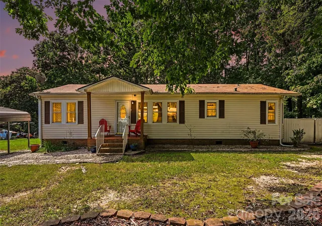 Photo 2 of Single family home for sale at 115 Red Fox Ct, Mount Holly, NC 28120 | MLS# 4426353 | Listing updated on 2026-09-23