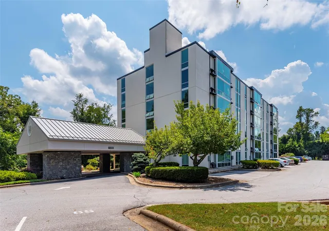 Condo for sale at 647 Town Mountain Rd #307, Asheville, NC 28804 | MLS# 4426363
