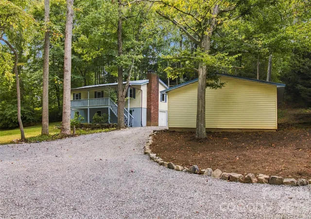 Photo 3 of Single family home for sale at 90 Beech Valley Ests, Weaverville, NC 28787 | MLS# 4426367 | Listing updated on 2026-10-05