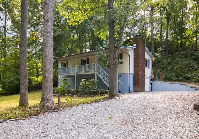 Photo 3 of Single family home for sale at 90 Beech Valley Ests, Weaverville, NC 28787 | MLS# 4426367 | Listing updated on 2026-10-05