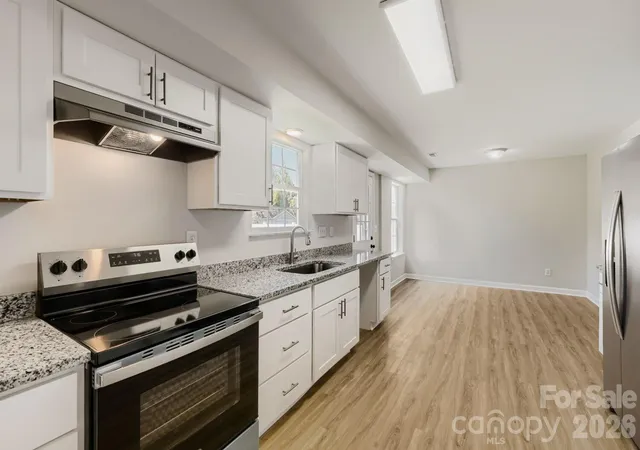 Photo 3 of Single family home for sale at 4125 Brawer Farm Dr, Charlotte, NC 28269 | MLS# 4426371 | Listing updated on 2026-09-20