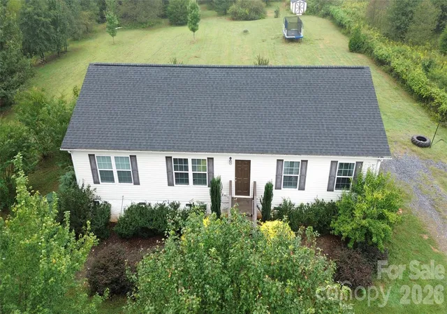 Photo 3 of Single family home for sale at 1274 Crandell Dr, Crouse, NC 28033 | MLS# 4426372 | Listing updated on 2026-10-02