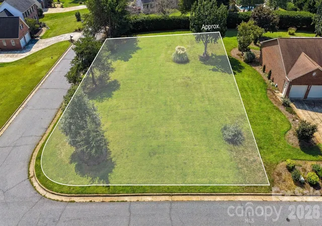 Photo 2 of Sale Pending at 3736 Steve Ikerd Dr Ne, Hickory, NC 28601 | MLS# 4426375 | Listing updated on 2026-09-23
