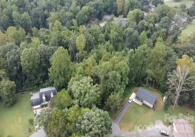 Photo 3 of Land for sale at 000 Mountainside Ct, Hickory, NC 28601 | MLS# 4426383 | Listing updated on 2026-09-24