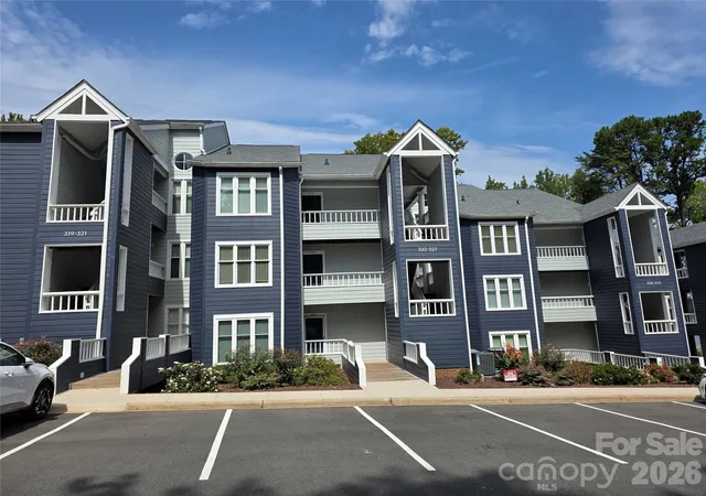 Photo 2 of Condo for sale at 323 Northwest Dr, Davidson, NC 28036 | MLS# 4426389 | Listing updated on 2026-09-30