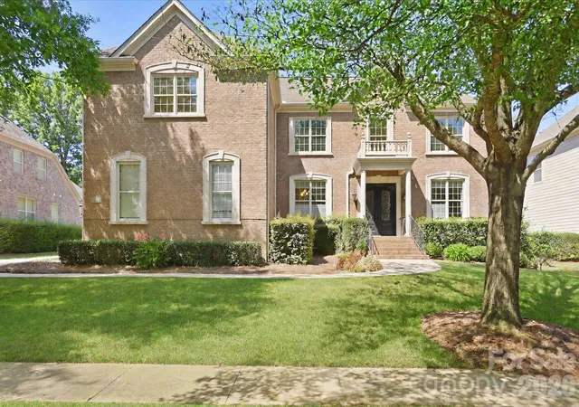 Photo 1 of Single family home for sale at 5828 Copperleaf Cmns Ct, Charlotte, NC 28277 | MLS# 4426392 | Listing updated on 2026-10-24