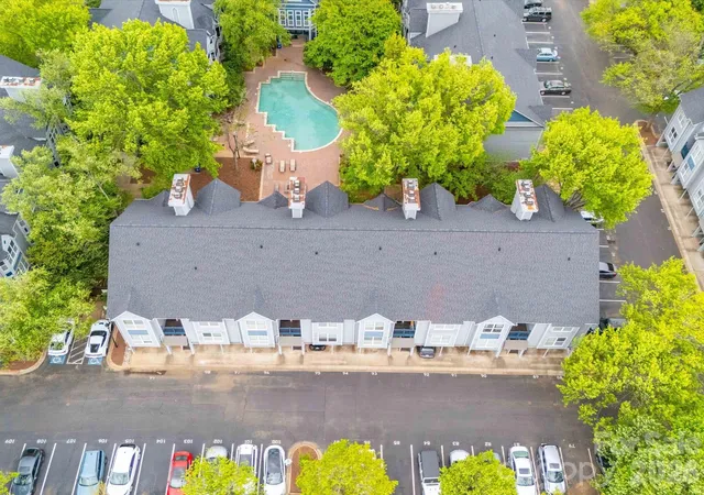 Photo 2 of Condo for sale at 517 N Graham St #3C, Charlotte, NC 28202 | MLS# 4426399 | Listing updated on 2026-10-06