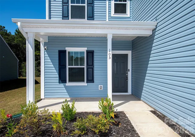 Photo 3 of Single family home for sale at 105 Charleston Gray Way, Pageland, SC 29728 | MLS# 4426409 | Listing updated on 2026-09-27