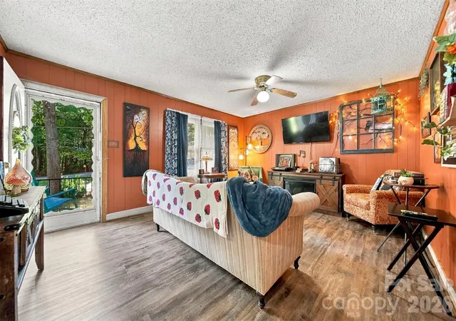 Photo 3 of Single family home for sale at 3115 10th Avenue NE, Conover, NC 28613 | MLS# 4426421 | Listing updated on 2026-09-25