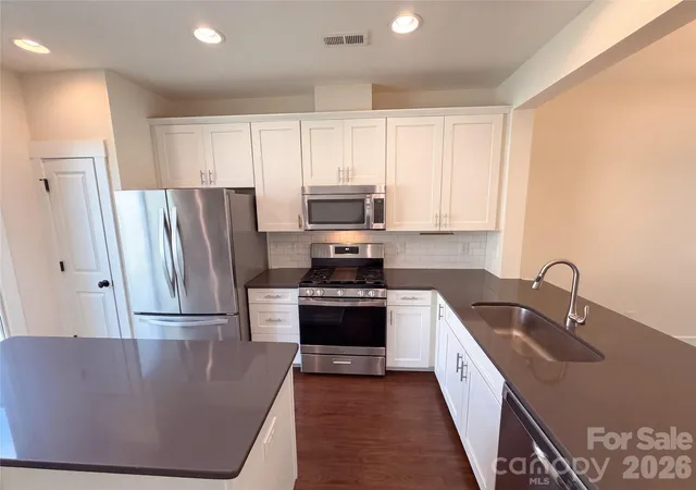 Photo 2 of Townhouse for sale at 1628 Pat Garrett St, Charlotte, NC 28206 | MLS# 4426425 | Listing updated on 2026-10-10