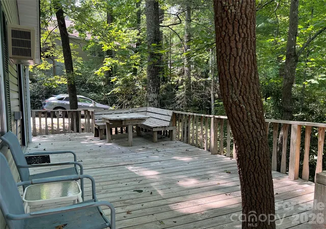 Photo 2 of Single family home for sale at 10 Hopewell Ln, Flat Rock, NC 28731 | MLS# 4426427 | Listing updated on 2026-09-30