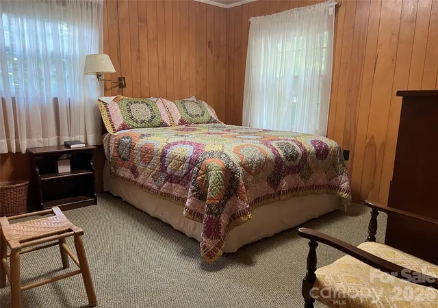 Photo 3 of Single family home for sale at 10 Hopewell Ln, Flat Rock, NC 28731 | MLS# 4426427 | Listing updated on 2026-09-30