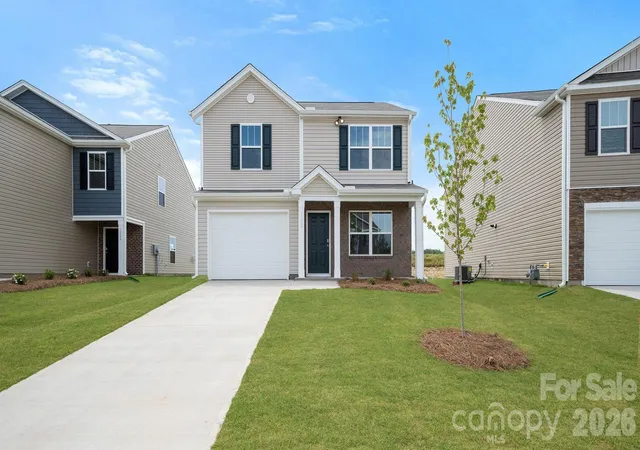 Photo 1 of Single family home for sale at 20 Katherine Emilie Dr, Hendersonville, NC 28792 | MLS# 4426434 | Listing updated on 2026-10-16