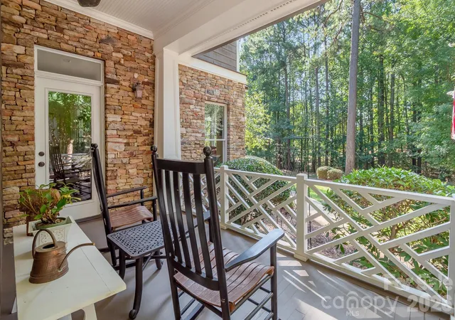Photo 2 of Single family home for sale at 121 Seabury Dr, Mooresville, NC 28117 | MLS# 4426437 | Listing updated on 2026-09-21