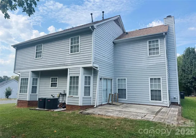 Photo 21 of Single family home for sale at 8817 Elkins Park Dr, Matthews, NC 28105 | MLS# 4426443 | Listing updated on 2026-10-08