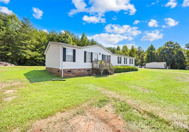 Photo 2 of Single family home for sale at 506 Salem Church Rd, Maiden, NC 28650 | MLS# 4426455 | Listing updated on 2026-09-21