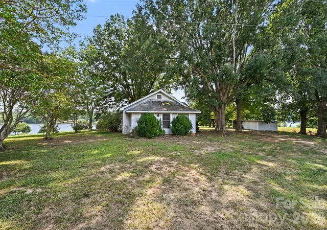 Photo 4 of Single family home for sale at 1448 Tomberlin Rd, Monroe, NC 28110 | MLS# 4426456 | Listing updated on 2026-10-07
