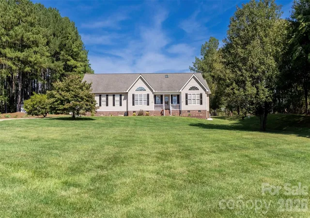 Photo 1 of Single family home for sale at 294 Gilbert Rd, Statesville, NC 28677 | MLS# 4426457 | Listing updated on 2026-10-06