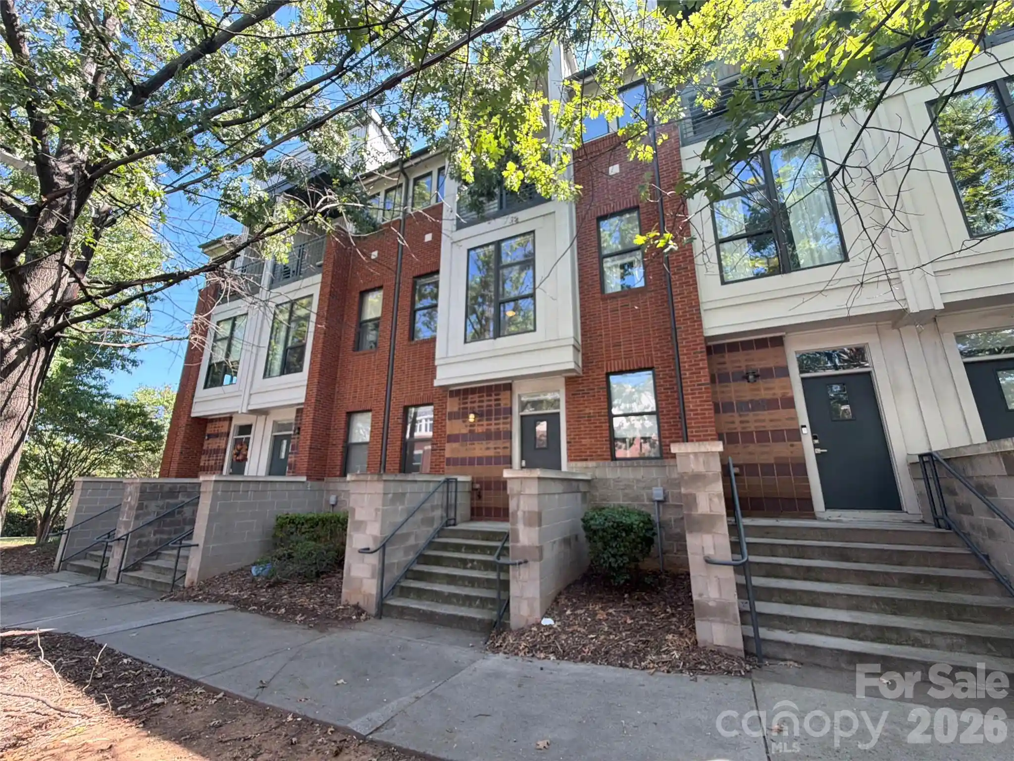 Listing Photo 1 - Condo for sale in 542 N Mcdowell St located at 542 N Mcdowell St, Charlotte, NC 28204 - Unit 542 N Mcdowell St
