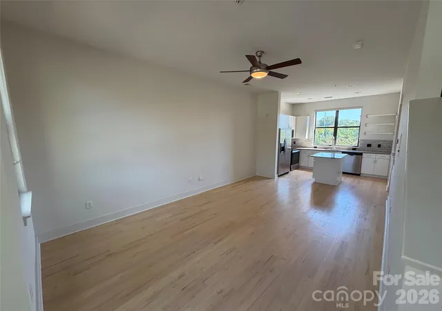 Photo 3 of Condo for sale at 542 N Mcdowell St, Charlotte, NC 28204 | MLS# 4426458 | Listing updated on 2026-10-01