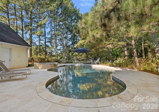 Photo 3 of Single family home for sale at 8049 Ravenwood Ln, Stanley, NC 28164 | MLS# 4426461 | Listing updated on 2026-10-04