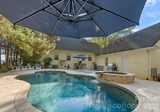 Photo 3 of Single family home for sale at 8049 Ravenwood Ln, Stanley, NC 28164 | MLS# 4426461 | Listing updated on 2026-10-04