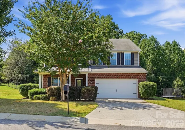 Photo 3 of Single family home for sale at 3309 Wicklow Ln, Gastonia, NC 28056 | MLS# 4426469 | Listing updated on 2026-10-03
