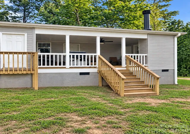 Photo 2 of Sale Pending at 35 Bass Dr, Weaverville, NC 28787 | MLS# 4426472 | Listing updated on 2026-09-23