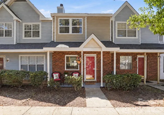 Townhouse for sale at 3858 Mosscroft Ln #1702, Charlotte, NC 28215 | MLS# 4426479