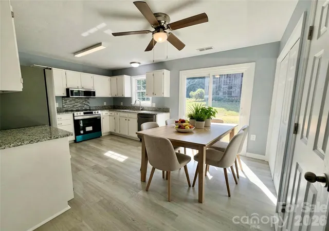 Photo 2 of Single family home for sale at 2130 Haven Cir Sw, Lenoir, NC 28645 | MLS# 4426483 | Listing updated on 2026-10-03